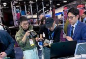 1.58kg 机身+160W 双满血释放！新一代「轻型」游戏本雷神 ZERO Air 亮相 CES2026