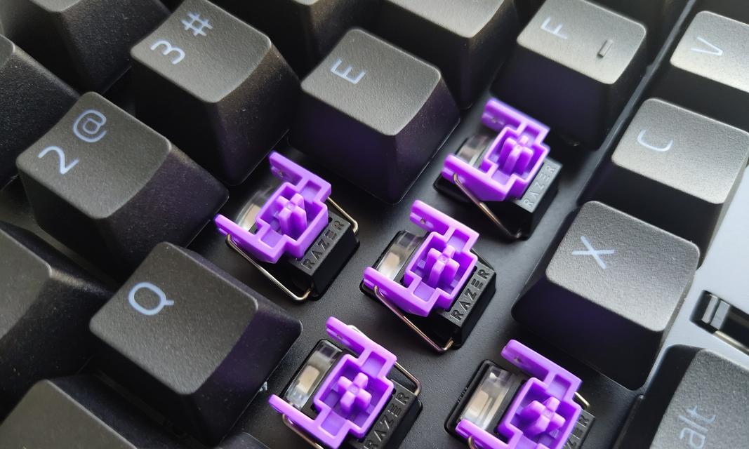 适合英雄联盟的键盘轴体是什么？哪种轴体手感最佳？  第1张