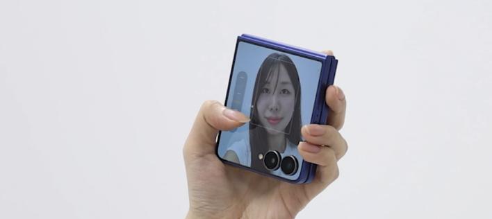 三星 Galaxy Z Flip7：握在掌心的 AI 旗舰  第11张