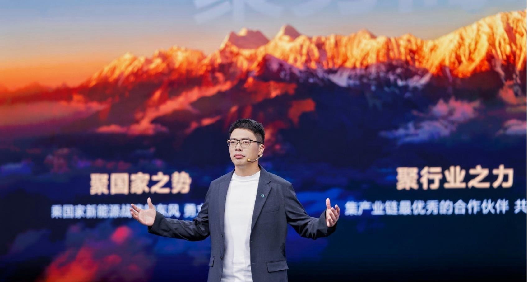 东风「整合」奕派科技，2026 款东风奕派 eπ008 限时先享价 17.36 万元  第2张